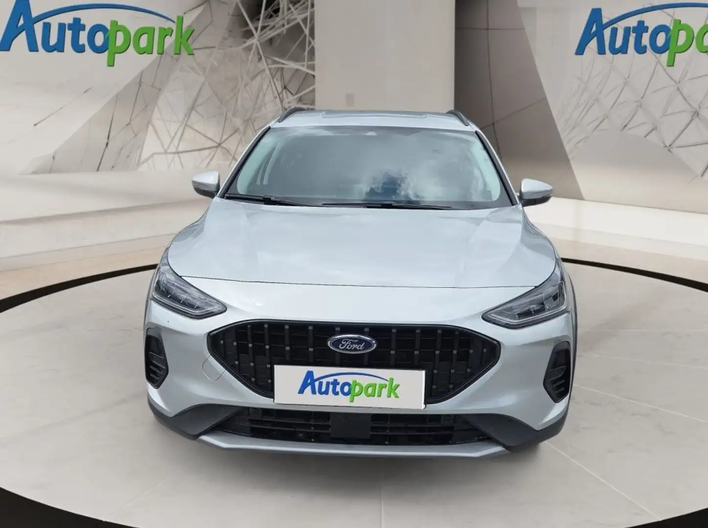 2026 Ford Focus, 1 km, Österreich — Foto 2 z 12