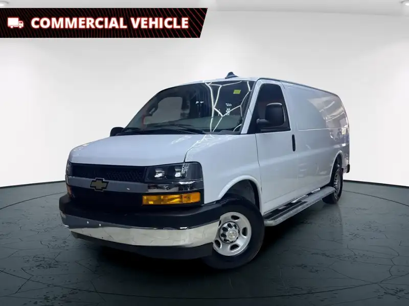 2024 Chevrolet Express 2500 Regular Wheelbase Rear-Wheel Drive, weiß, 22.142 km, Import Kanada — Foto 1