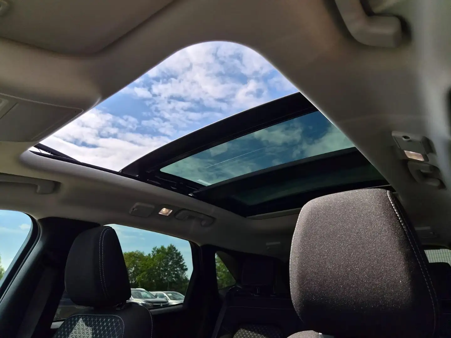 2026 Ford Kuga, 2 km, Österreich — Foto 10 z 12