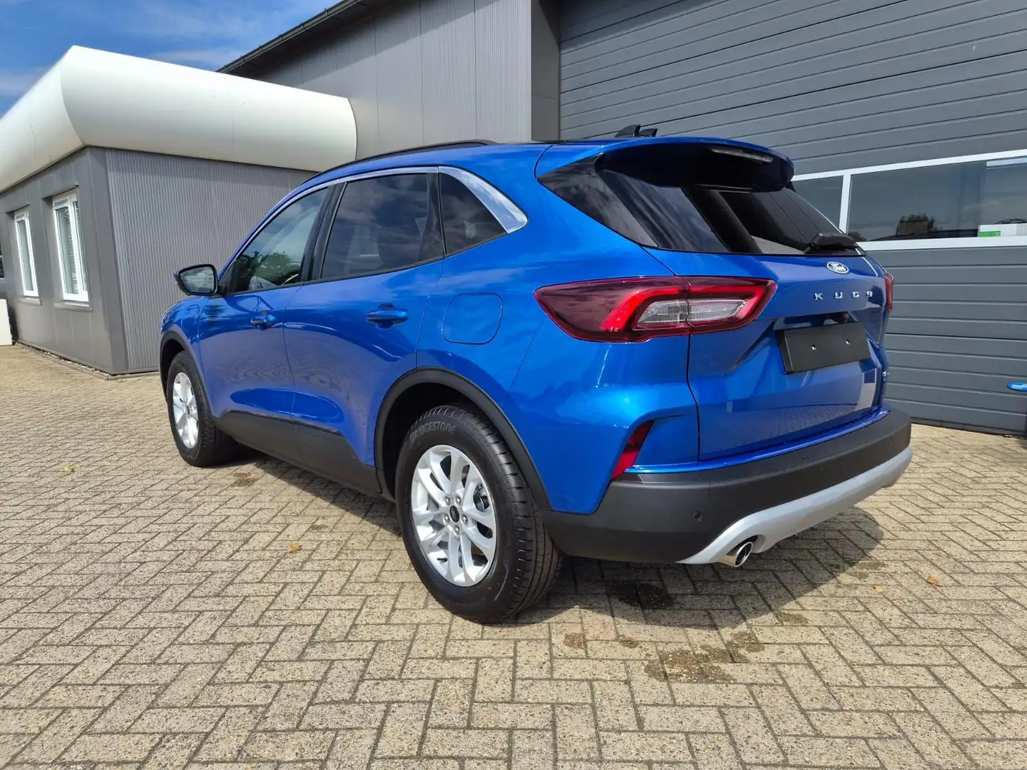 2026 Ford Kuga, 2 km, Österreich — Foto 2 z 12