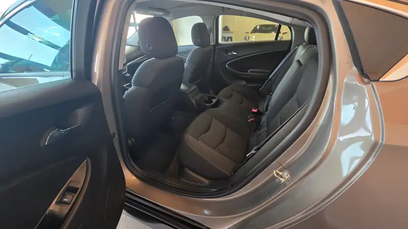 2017 Chevrolet Volt, grau, 131.583 km, Import Kanada — Foto 7 z 12