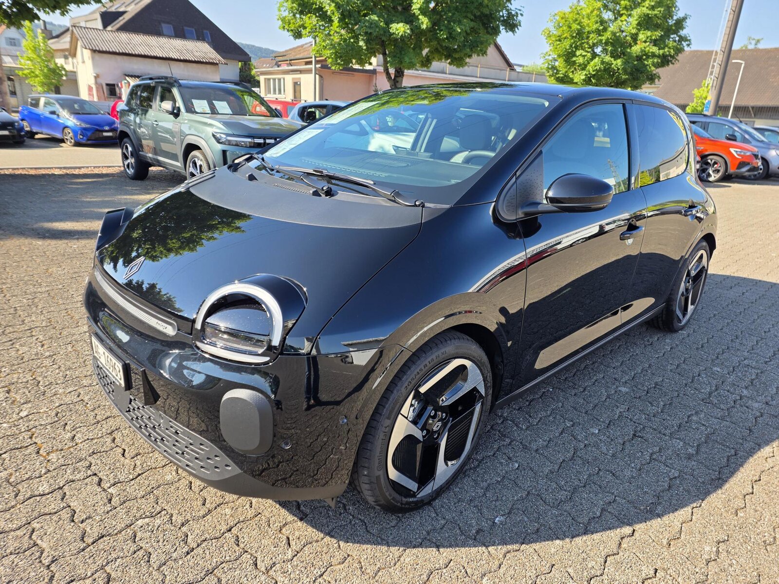 2026 Renault Twingo E-Tech Urban Range techno, 15 km, Schweiz — Foto 1