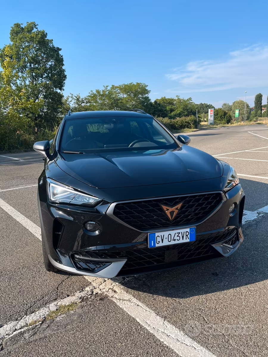 2028 Cupra, Italien — Foto 1