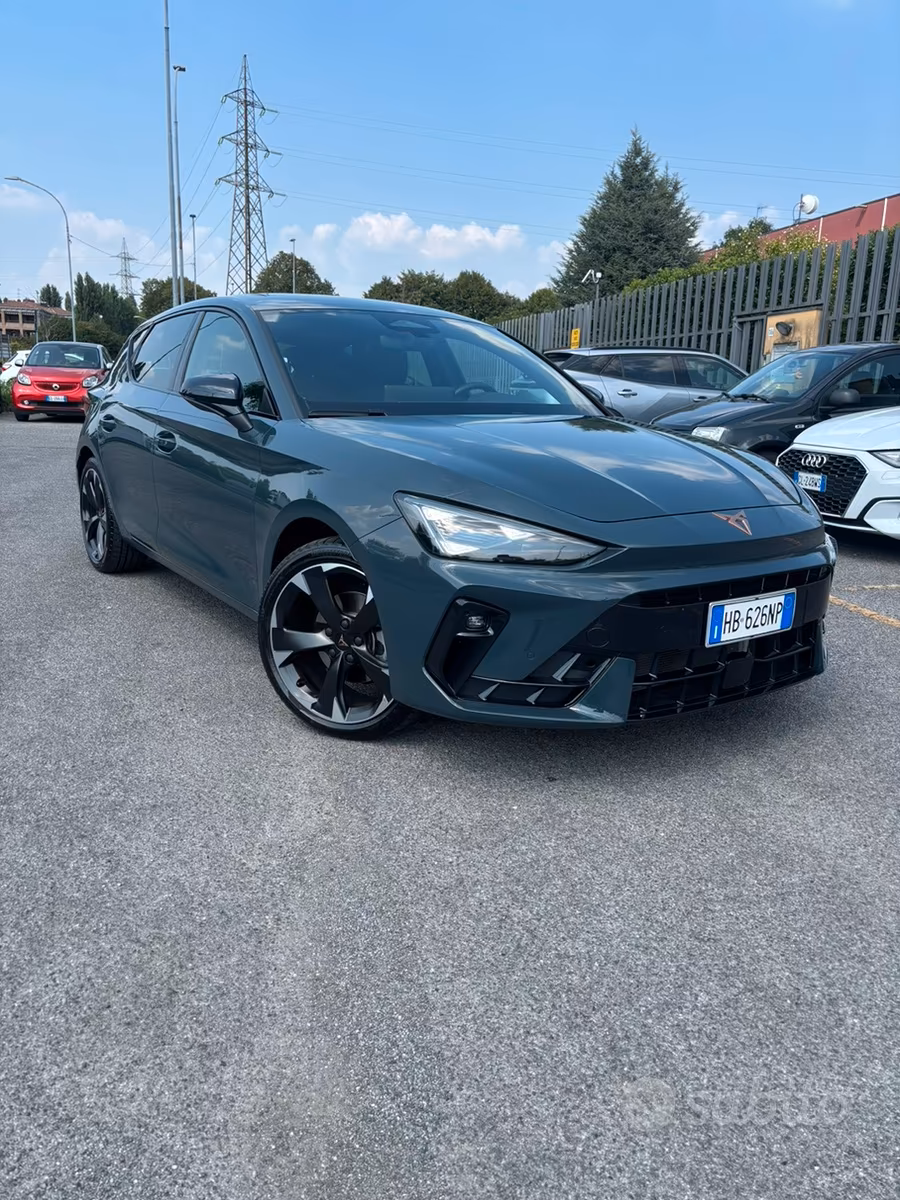 2025 Cupra, Italien — Foto 1