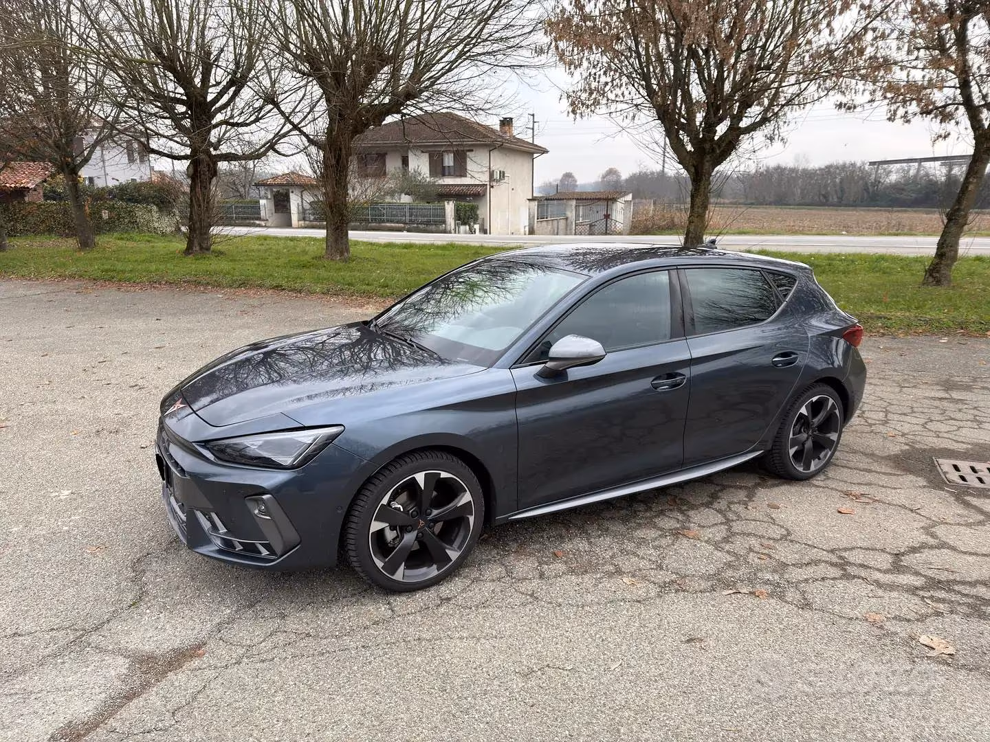 2025 Cupra, Italien — Foto 1
