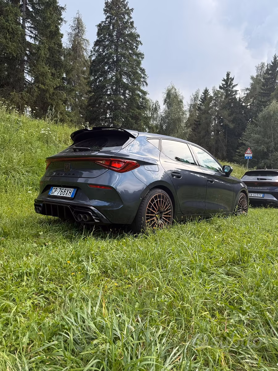 2024 Cupra, Italien — Foto 1