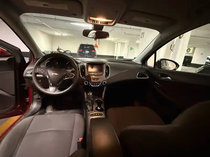 2019 Chevrolet Cruze LT, rot, 51.122 km, Import Kanada — Foto 6 z 12