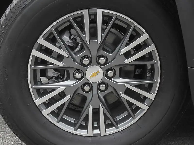 2027 Chevrolet Traverse lt, grau, 0 km, Import Kanada — Foto 7 z 10