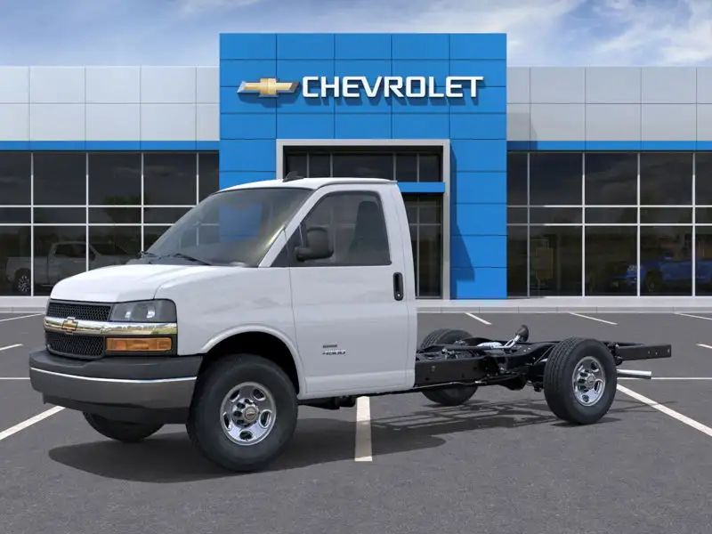 2026 Chevrolet Express | Bluetooth |, weiß, 15 km, Import Kanada — Foto 2 z 6