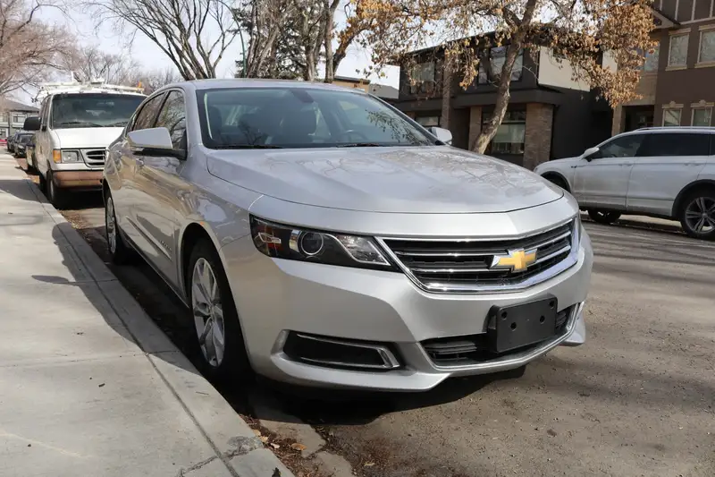 2016 Chevrolet Impala 4dr Sdn LT w/2LT, 127.500 km, Import Kanada — Foto 4 z 12