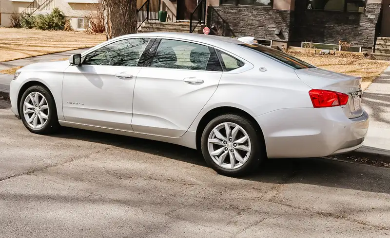 2016 Chevrolet Impala 4dr Sdn LT w/2LT, 127.500 km, Import Kanada — Foto 9 z 12