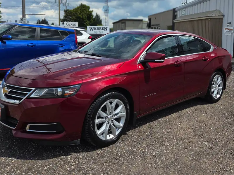 2017 Chevrolet Impala LT, rot, 143.107 km, Import Kanada — Foto 2 z 12