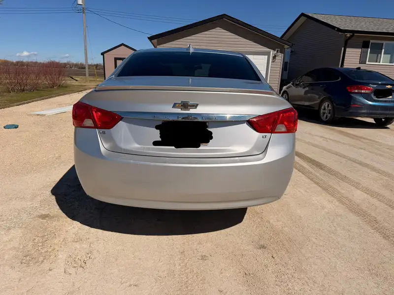 2019 Chevrolet Impala LT, silber, 205.970 km, Import Kanada — Foto 5 z 12