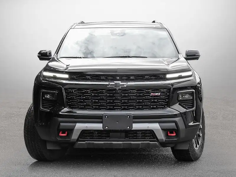 2027 Chevrolet Traverse z71, schwarz, 0 km, Import Kanada — Foto 2 z 6