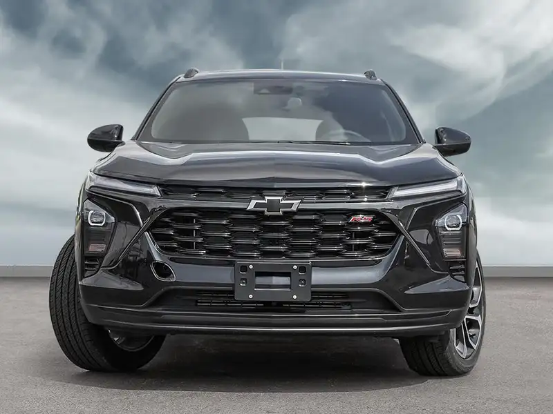 2026 Chevrolet Trax 2RS, schwarz, 0 km, Import Kanada — Foto 2 z 12