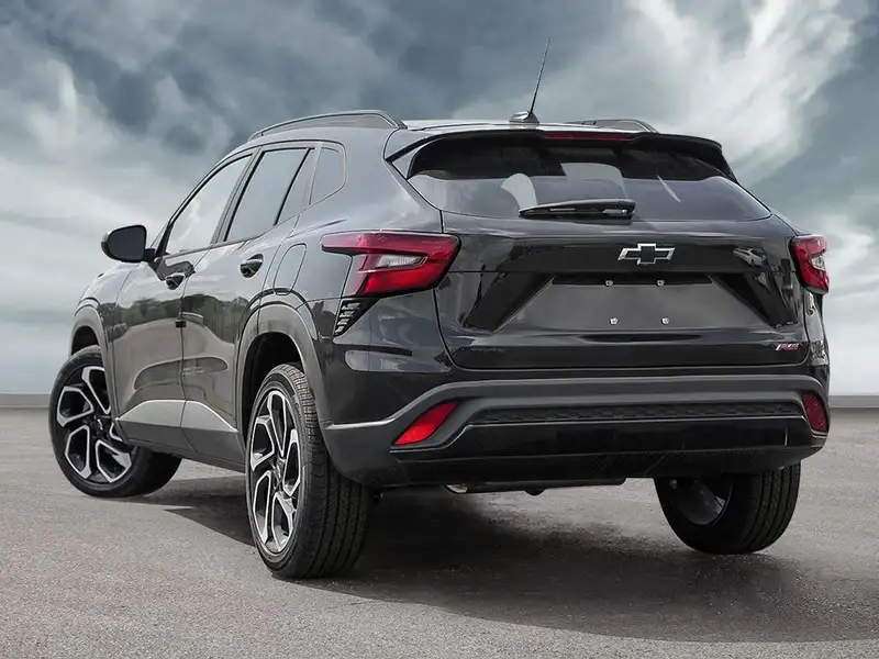 2026 Chevrolet Trax 2RS, schwarz, 0 km, Import Kanada — Foto 4 z 12