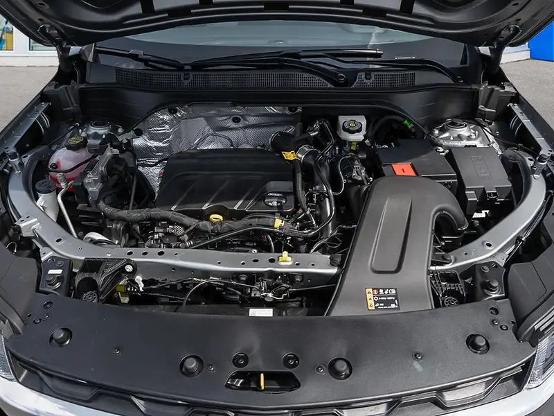 2026 Chevrolet Trax 2RS, grau, 0 km, Import Kanada — Foto 6 z 12