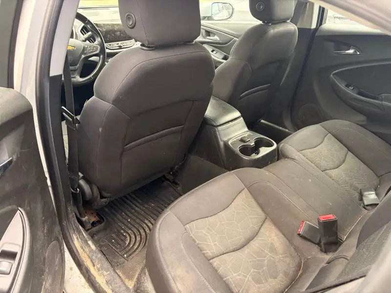 2018 Chevrolet Volt, silber, 199.097 km, Import Kanada — Foto 6 z 6