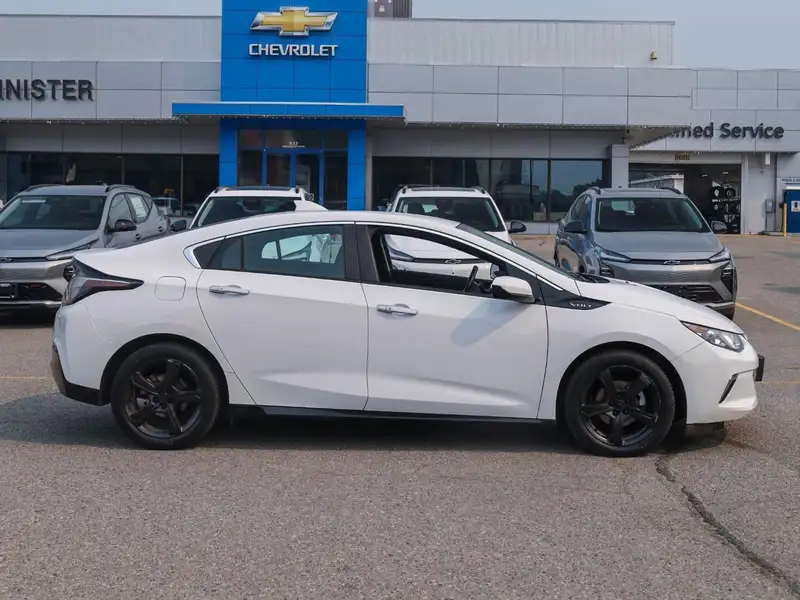 2018 Chevrolet Volt, weiß, 107.308 km, Import Kanada — Foto 4 z 12