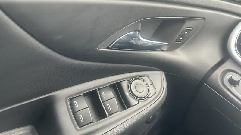 2019 Chevrolet Volt, 67.000 km, Import Kanada — Foto 11 z 12