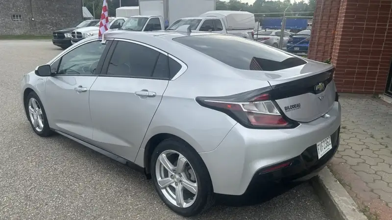 2019 Chevrolet Volt, 67.000 km, Import Kanada — Foto 4 z 12