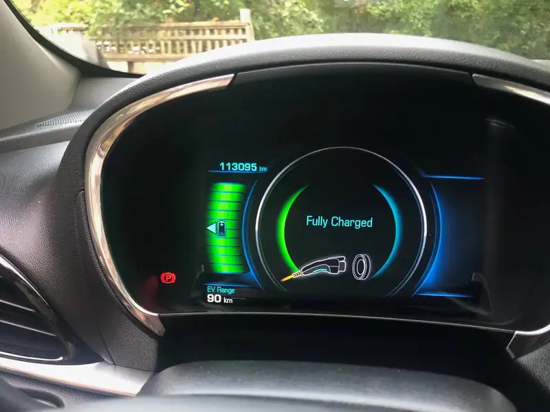 2018 Chevrolet Volt Premier, schwarz, 113.267 km, Import Kanada — Foto 7 z 8