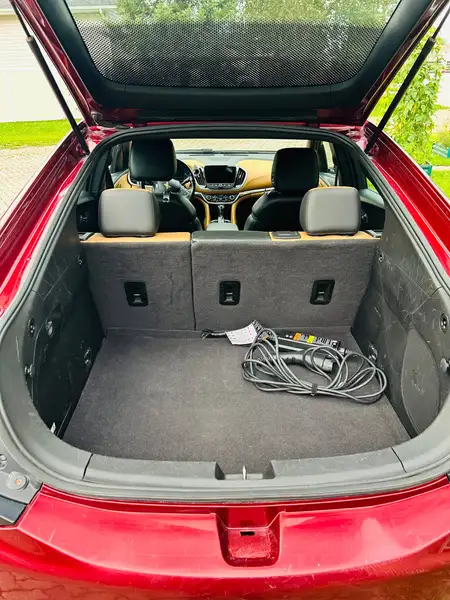 2017 Chevrolet Volt Premier, rot, 156.542 km, Import Kanada — Foto 5 z 9