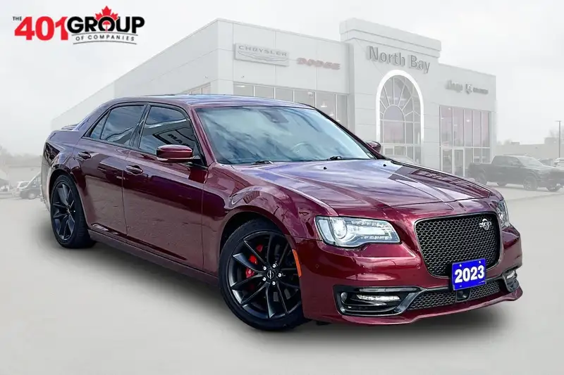 2023 Chrysler 300 6.4L HEMI | LOADED | NORTH BAY, rot, 59.460 km, Import Kanada — Foto 1