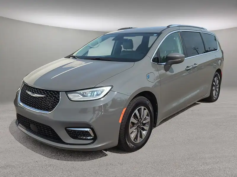 2021 Chrysler Pacifica PLUG-IN HYBRID TOURING L PLUS; LEATHER, HEATED SEA, grau, 105.726 km, Import Kanada — Foto 1