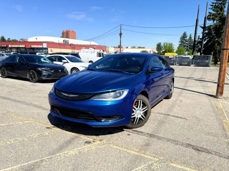 2016 Chrysler 200 4dr Sdn S FWD, blau, 96.774 km, Import Kanada — Foto 1