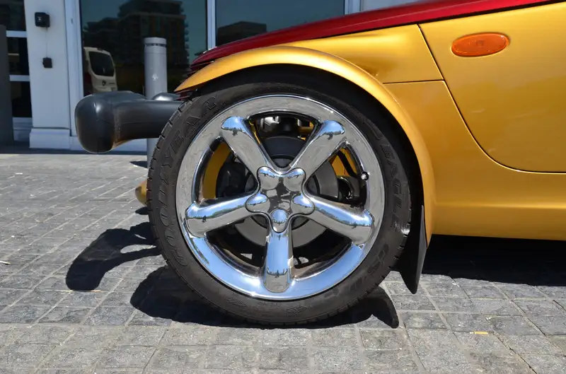 2002 Chrysler Prowler 2dr Roadster, gold, 36.419 km, Import Kanada — Foto 5 z 12