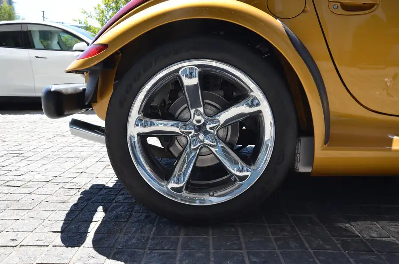 2002 Chrysler Prowler 2dr Roadster, gold, 36.419 km, Import Kanada — Foto 7 z 12