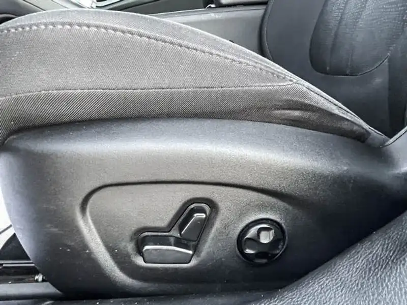 2016 Chrysler 200 LIMITED, rot, 94.399 km, Import Kanada — Foto 12 z 12
