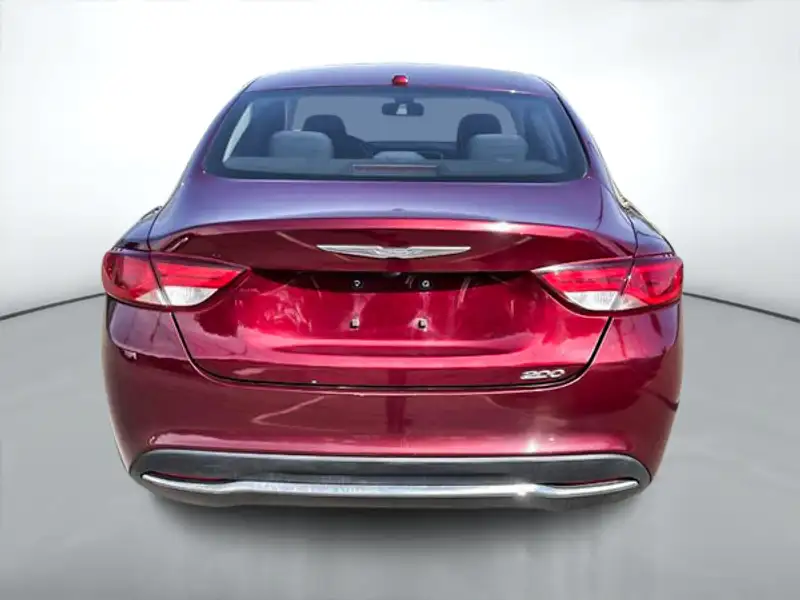 2016 Chrysler 200 LIMITED, rot, 94.399 km, Import Kanada — Foto 6 z 12