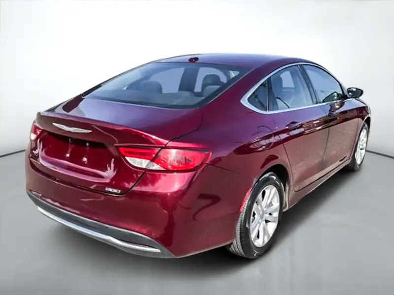 2016 Chrysler 200 LIMITED, rot, 94.399 km, Import Kanada — Foto 7 z 12