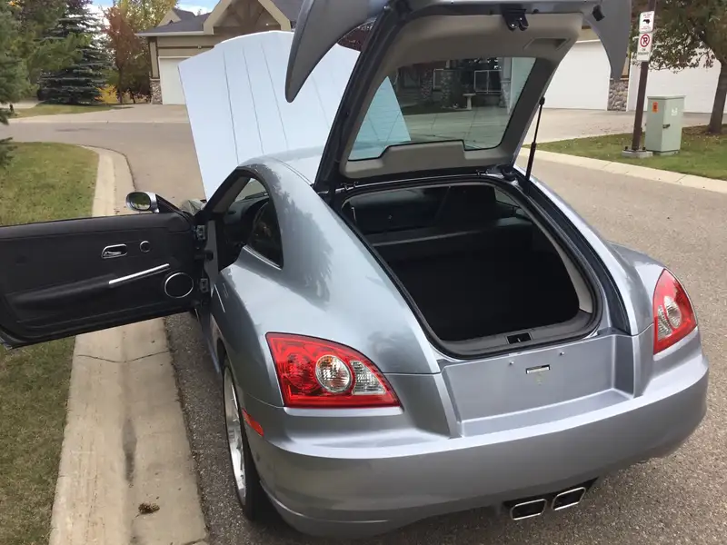 2005 Chrysler Crossfire SRT6, silber, 33.000 km, Import Kanada — Foto 5 z 12