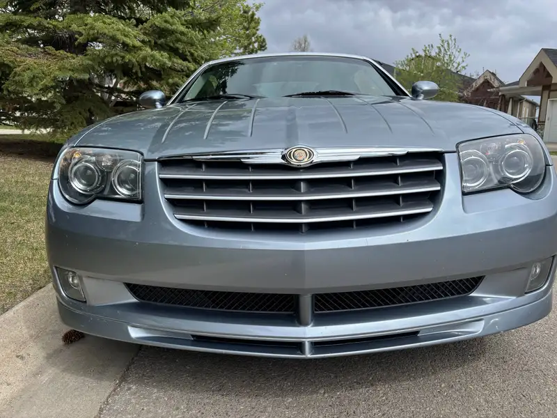 2005 Chrysler Crossfire SRT6, silber, 33.000 km, Import Kanada — Foto 8 z 12