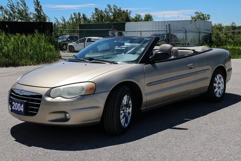 2004 Chrysler Sebring Limited, 135.000 km, Import Kanada — Foto 1 z 12 2004 Chrysler Sebring Limited, 135.000 km, Import Kanada — Foto 1 z 12