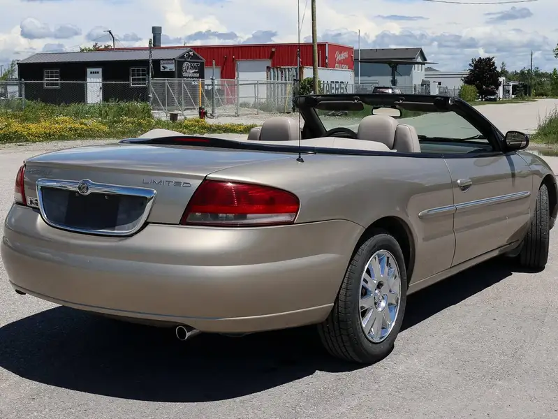 2004 Chrysler Sebring Limited, 135.000 km, Import Kanada — Foto 7 z 12