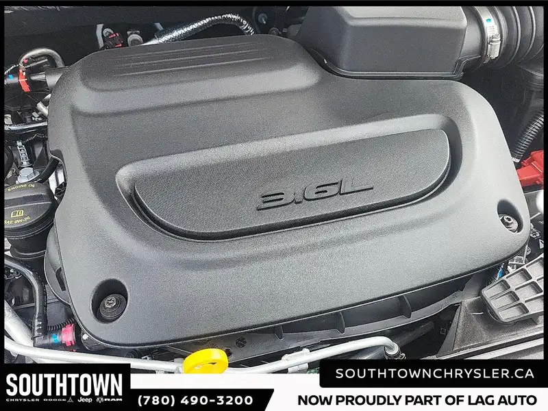 2027 Chrysler Pacifica SELECT AWD, weiß, 0 km, Import Kanada — Foto 7 z 12