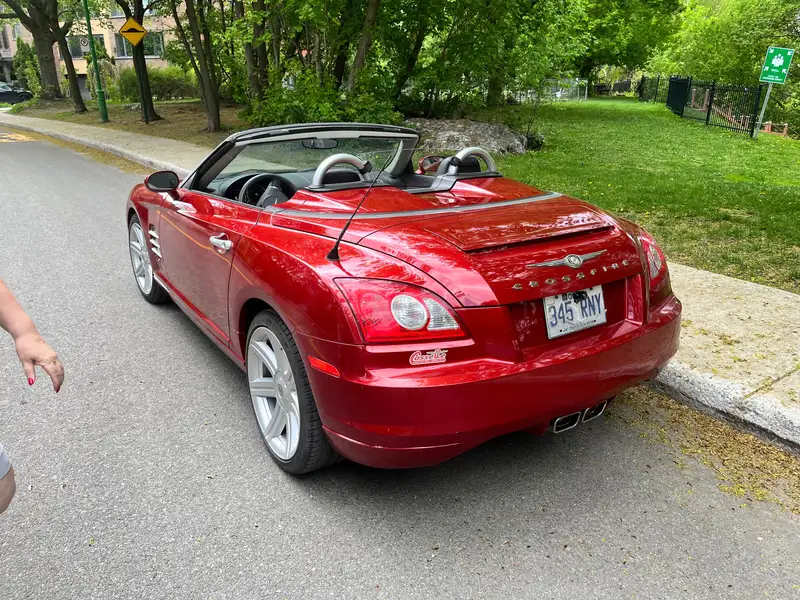 2008 Chrysler Crossfire Limited, rot, 132.600 km, Import Kanada — Foto 4 z 10
