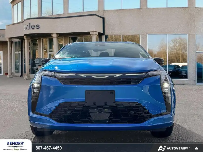 2027 Chrysler Pacifica SELECT, blau, 0 km, Import Kanada — Foto 2 z 12