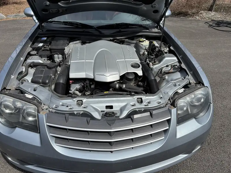 2005 Chrysler Crossfire, silber, 119.244 km, Import Kanada — Foto 5 z 11