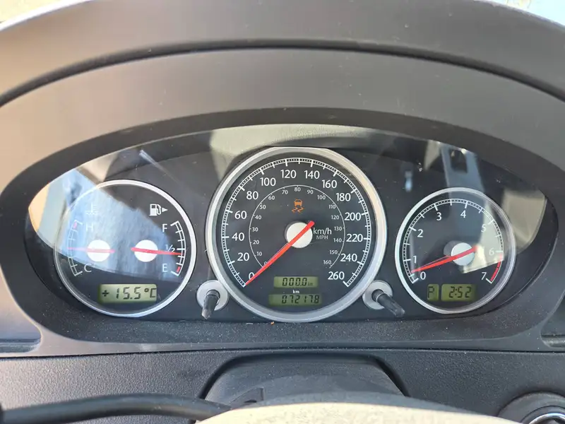 2004 Chrysler Crossfire Coupe, silber, 72.178 km, Import Kanada — Foto 5 z 7