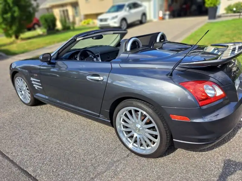2005 Chrysler Crossfire SRT-6, grau, 61.500 km, Import Kanada — Foto 3 z 12