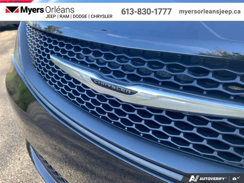 2027 Chrysler Grand Caravan SXT, schwarz, 0 km, Import Kanada — Foto 11 z 12