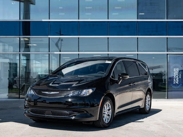 2027 Chrysler Grand Caravan SXT, schwarz, 0 km, Import Kanada — Foto 2 z 20