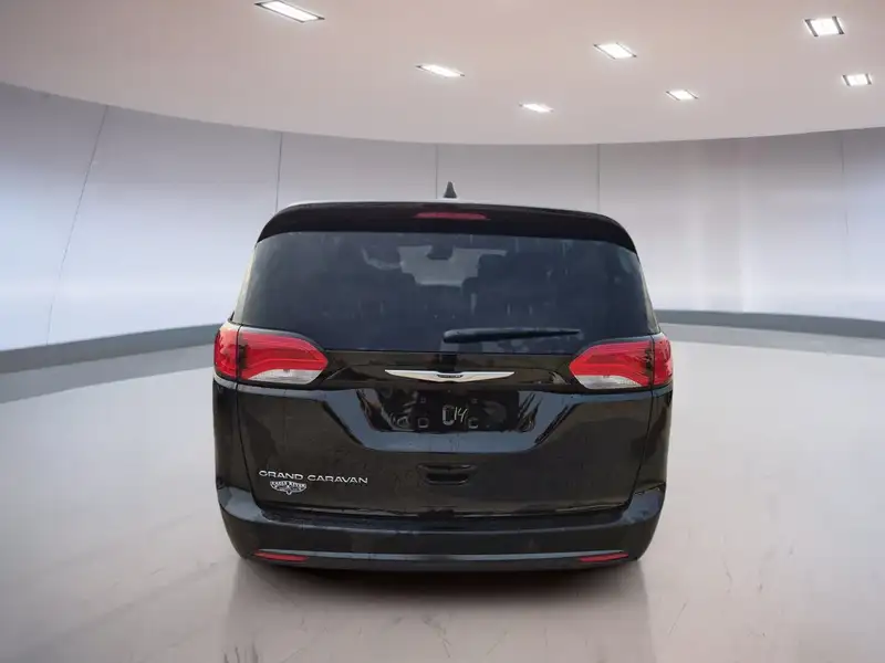 2027 Chrysler Grand Caravan SXT 2WD | Heated Front Seats | Backup Camera | Powered Doors | Satellite Radio, weiß, 0 km, Import Kanada — Foto 6 z 12