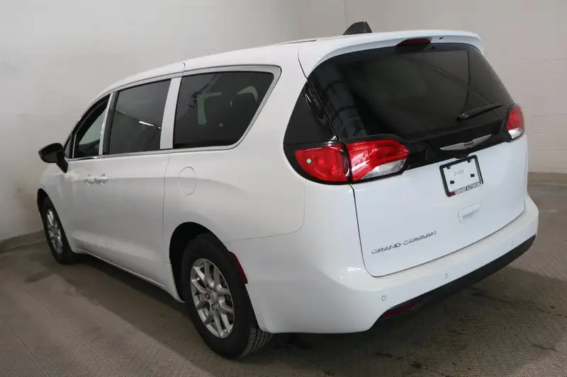 2027 Chrysler Grand Caravan SXT, weiß, 0 km, Import Kanada — Foto 4 z 12