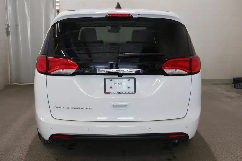 2027 Chrysler Grand Caravan SXT, weiß, 0 km, Import Kanada — Foto 5 z 12